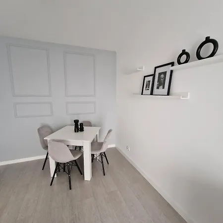 Appartement --- --- Przy Ul Rakowieckiej