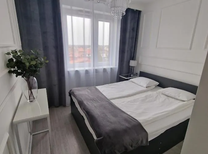 --- --- Przy Ul Rakowieckiej Apartment